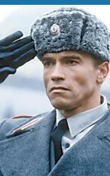 В шапке плащ Майнкрафт — скачать бесплатно