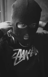 В маске плащ Майнкрафт — скачать бесплатно