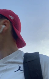 В шапке плащ Майнкрафт — скачать бесплатно