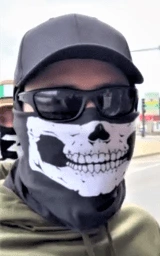 В очках плащ Майнкрафт — скачать бесплатно
