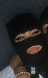 В маске плащ Майнкрафт — скачать бесплатно